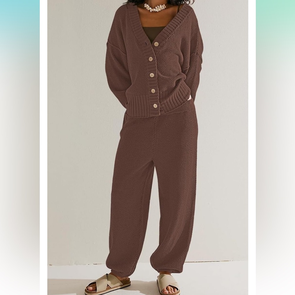 Women’s brown knit sweater set size medium